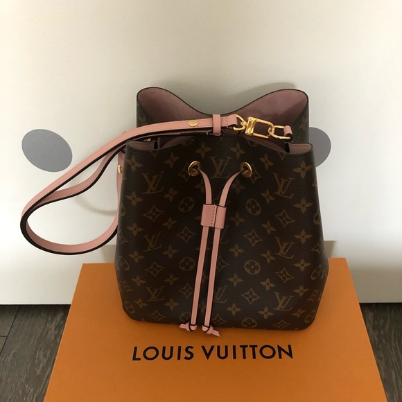 Sold - Picture 3 of 4